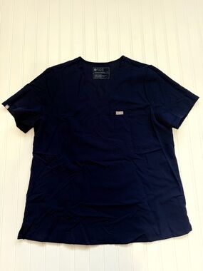 FIGS Woman’s Navy V-Neck Scrub Top
